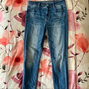 High Waisted Medium Wash Super Stretch X Jegging